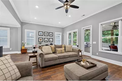 1058 Amarose Lane NE, Marietta, GA 30066 - Photo 10