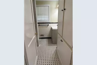 2042 East Roxboro Road, Atlanta, GA 30324 - Photo 10
