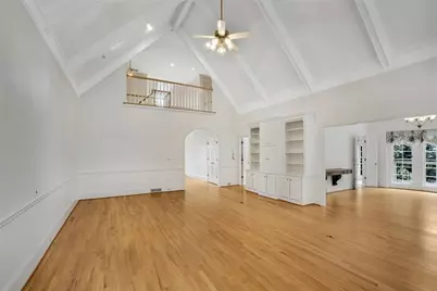 2285 Littlebrooke Trace, Dunwoody, GA 30338 - Photo 8