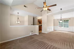 7410 Petunia Dr, Riverdale, GA 30296 - Photo 6