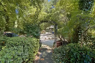 430 Lindbergh Dr NE, Atlanta, GA 30305 - Photo 20