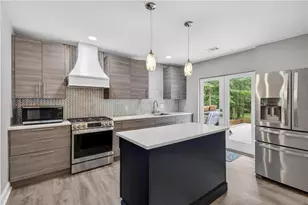 3827 Lance Bluff Ct, Duluth, GA 30097 - Photo 2