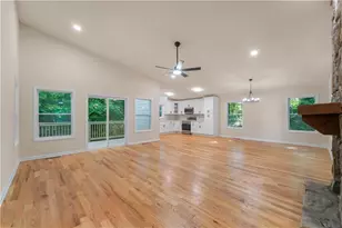 3253 Cedar Bluff Dr NE, Marietta, GA 30062 - Photo 6
