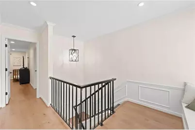 8 Ivy Ridge NE, Atlanta, GA 30342 - Photo 16