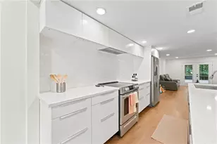 8 Ivy Ridge NE, Atlanta, GA 30342 - Photo 1