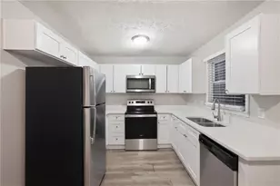 1537 Spruce Ridge Ct, Stone Mountain, GA 30083 - Photo 12