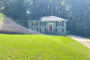 1537 Spruce Ridge Ct, Stone Mountain, GA 30083 - Photo 1