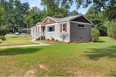 1563 Cloverdale Drive SE, Marietta, GA 30067 - Photo 2