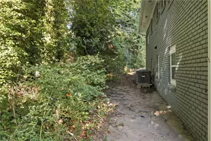 2349 Omaha Rd SW, Atlanta, GA 30331 - Photo 30
