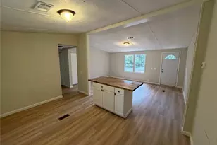 6125 River Run Cir, Gainesville, GA 30506 - Photo 4
