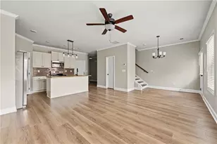 4215 Fulson Ct, Lilburn, GA 30047 - Photo 4