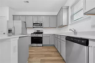 27 Shoal Ct, Winder, GA 30680 - Photo 8