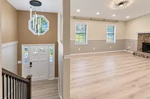 242 Muddy River Rd, Lawrenceville, GA 30043 - Photo 2