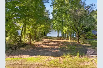 2503 Lakeshore Drive NE, Conyers, GA 30012 - Photo 6