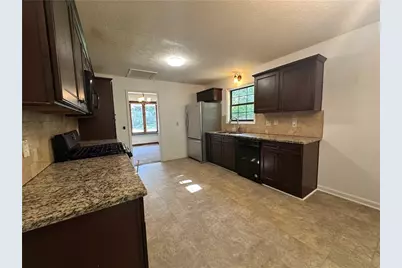 330 Homestead Circle, Kennesaw, GA 30144 - Photo 8