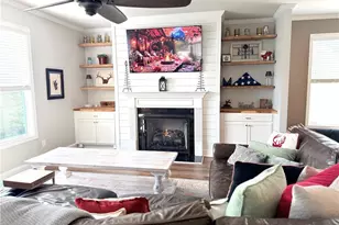 4017 Windsor Tr, Gainesville, GA 30506 - Photo 2