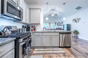 200 Vineyard Walk, Carrollton, GA 30117 - Photo 14