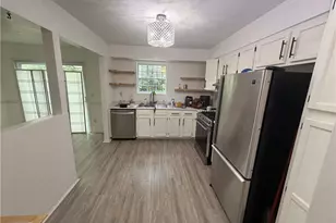 6161 St Charles Ct, Lithonia, GA 30058 - Photo 4