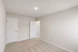 9444 Maple Grv Ln, Jonesboro, GA 30238 - Photo 10
