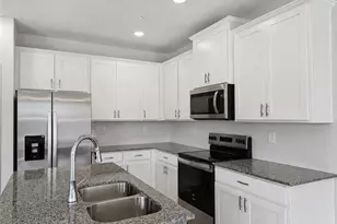 9444 Maple Grv Ln, Jonesboro, GA 30238 - Photo 8