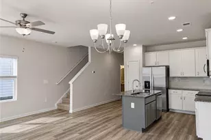 9444 Maple Grv Ln, Jonesboro, GA 30238 - Photo 6