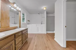 1170 Robert Pointe Way SE, Lawrenceville, GA 30045 - Photo 30