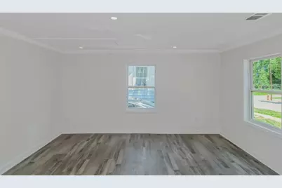204 Mill Street, Barnesville, GA 30204 - Photo 10