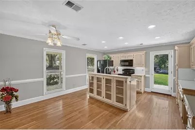 83 Russell Rd, Lawrenceville, GA 30043 - Photo 8