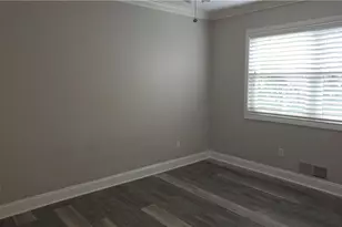3668 Kingsboro Rd NE, Atlanta, GA 30319 - Photo 16