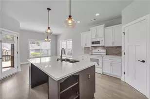 246 Club Dr, Monroe, GA 30655 - Photo 12