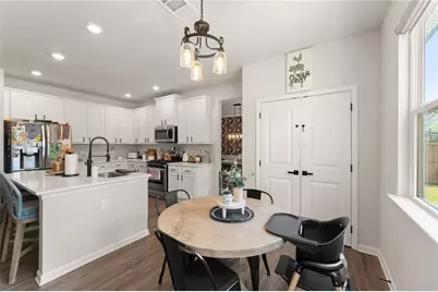 579 Edgemore Road, Canton, GA 30114 - Photo 12