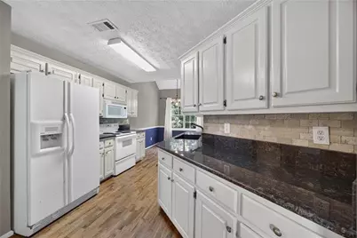 1829 Gray Gables Way, Buford, GA 30519 - Photo 10