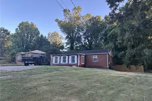 1860 S Columbia Pl, Decatur, GA 30032 - Photo 8