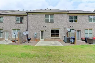 5605 Bright Cross Wy, Suwanee, GA 30024 - Photo 4