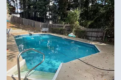 1068 Leslie Place, Lithonia, GA 30058 - Photo 4