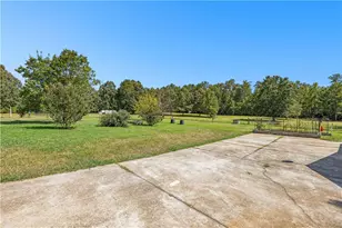 184 Ball Ground Rd, Covington, GA 30014 - Photo 30