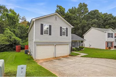 2201 Clayton Ridge, Lithonia, GA 30058 - Photo 1