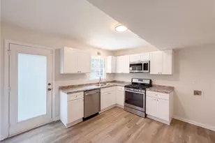 3108 Rock Creek Dr, Rex, GA 30273 - Photo 2