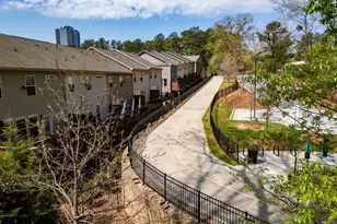 4256 Townsend Ln, Atlanta, GA 30346 - Photo 36