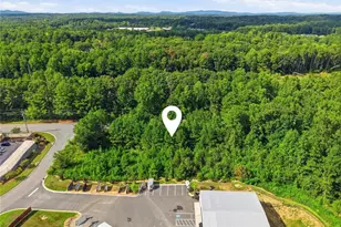 101 Holt Dr, Acworth, GA 30101 - Photo 1