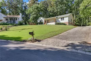 3257 Hembree Ct, Marietta, GA 30062 - Photo 2