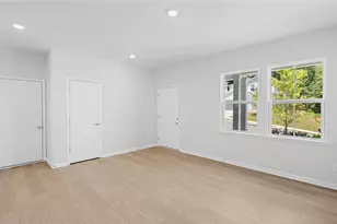 3115 Orwell Dr, Gainesville, GA 30507 - Photo 2