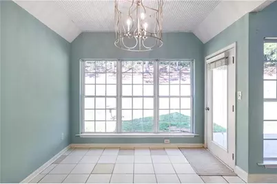 4238 Riviere Point, Gainesville, GA 30507 - Photo 10