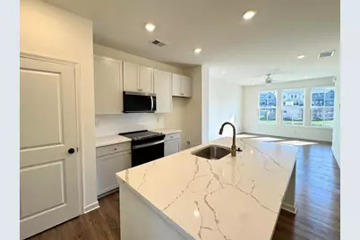 1411 Zenith Circle #47, Atlanta, GA 30315 - Photo 8
