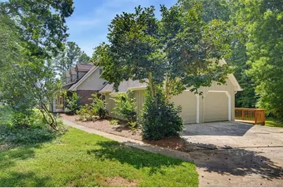 435 NW Stonehenge Drive, Marietta, GA 30064 - Photo 2
