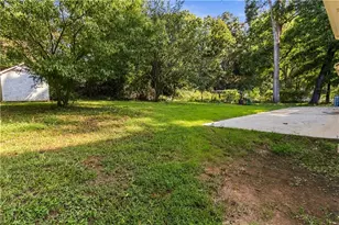 4348 Executive Dr, Stone Mountain, GA 30083 - Photo 30
