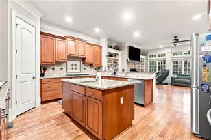 10380 Royal Terrace, Johns Creek, GA 30022 - Photo 26