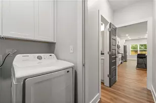 410 Utoy Cir SW, Atlanta, GA 30331 - Photo 14