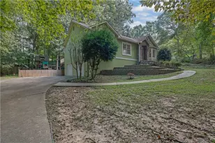 210 Crabapple Ln, Powder Springs, GA 30127 - Photo 2