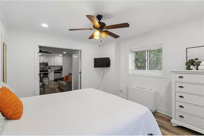 300 Peachtree Street NE #2N, Atlanta, GA 30308 - Photo 10